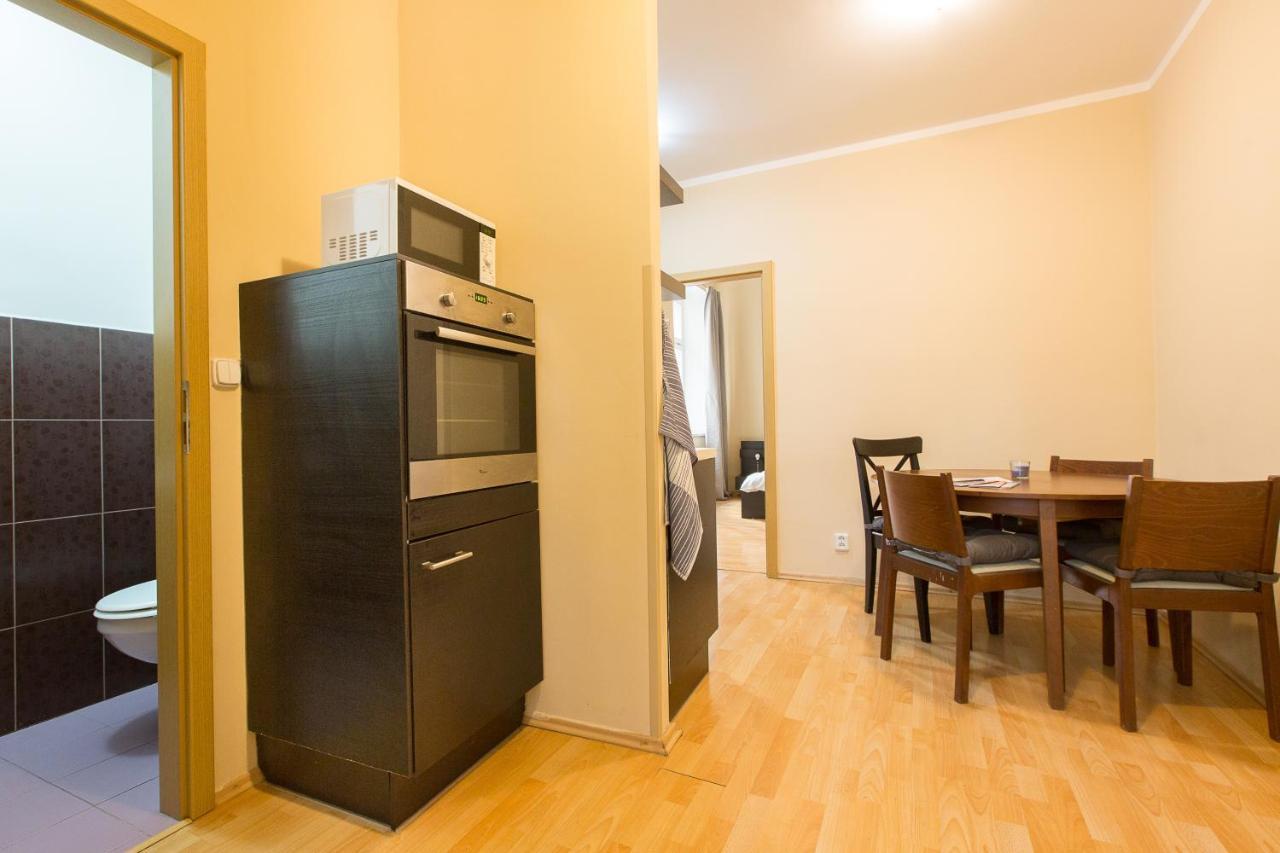 Premier Apartments Near The Museum Praha Bagian luar foto