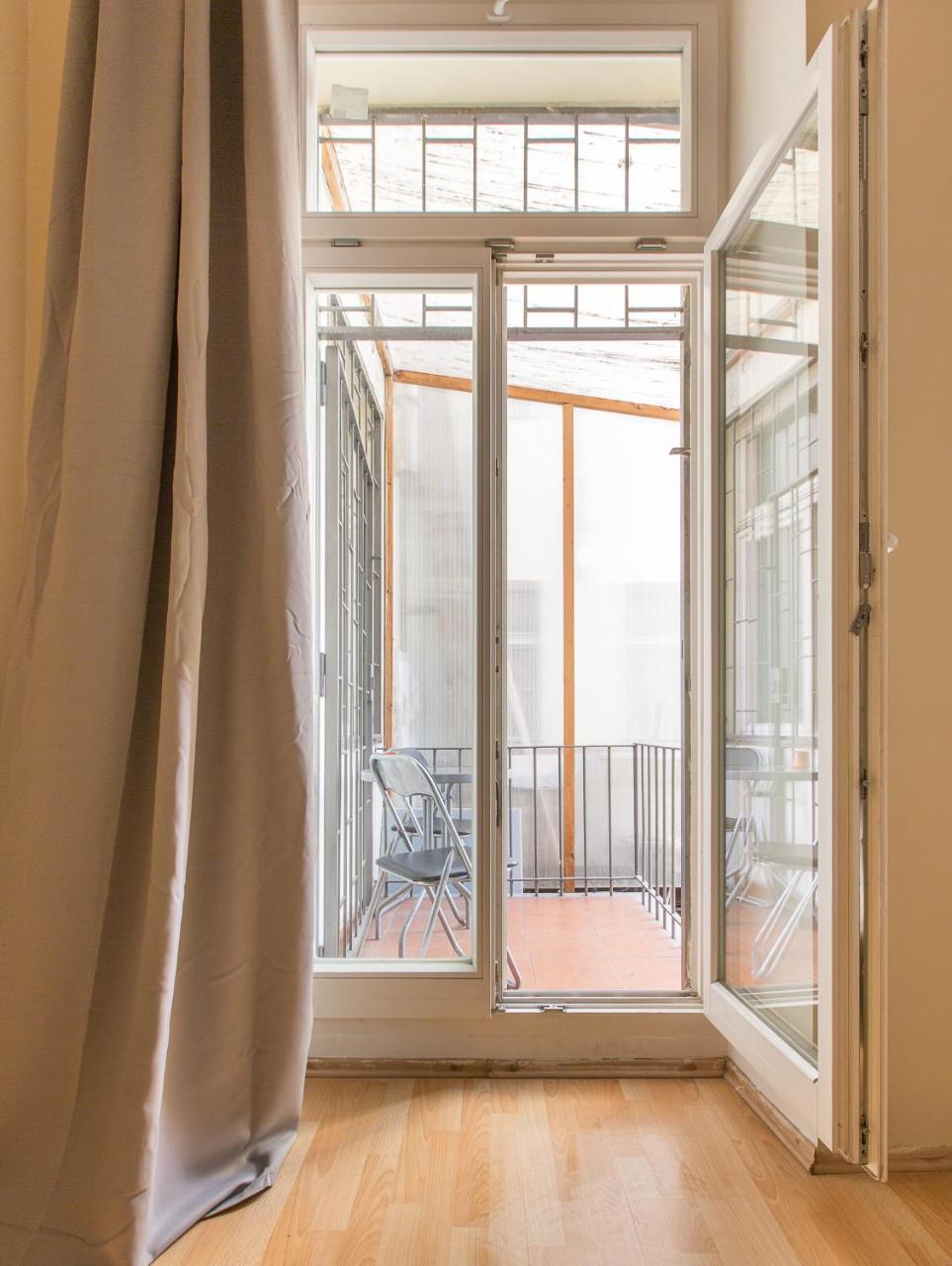 Premier Apartments Near The Museum Praha Bagian luar foto